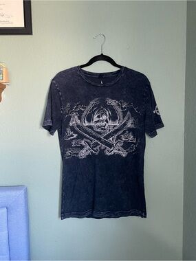 Disney Parks Pirates of the Caribbean Merchandise Unisex T Shirt Tee Size Small